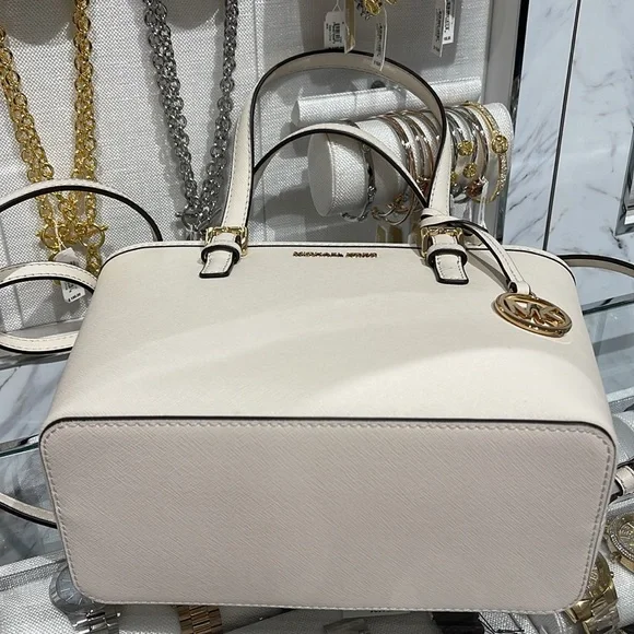 Michael Kors Jet Set Travel Extra-Small Top-Zip Tote Carryall  Bag
Light Cream - Picture 6 of 16